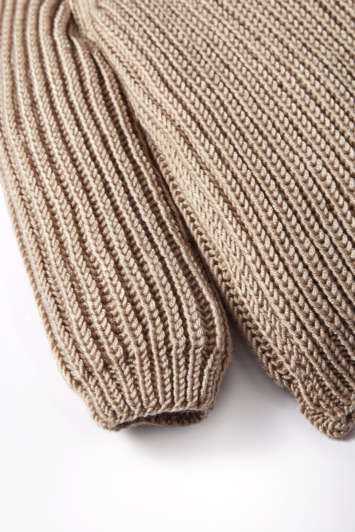 Sweater Sand